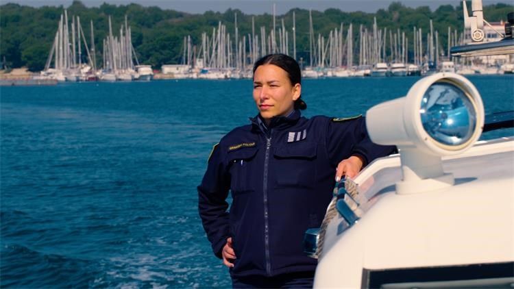 VIDEO Pomorska policajka s majstorskim pojasom u judu promovira kampanju "Postani policajac/policajka"