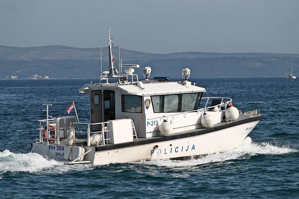 Pomorska policija u splitskom akvatoriju četvoricu uhvatila u nedozvoljenom glisiranju