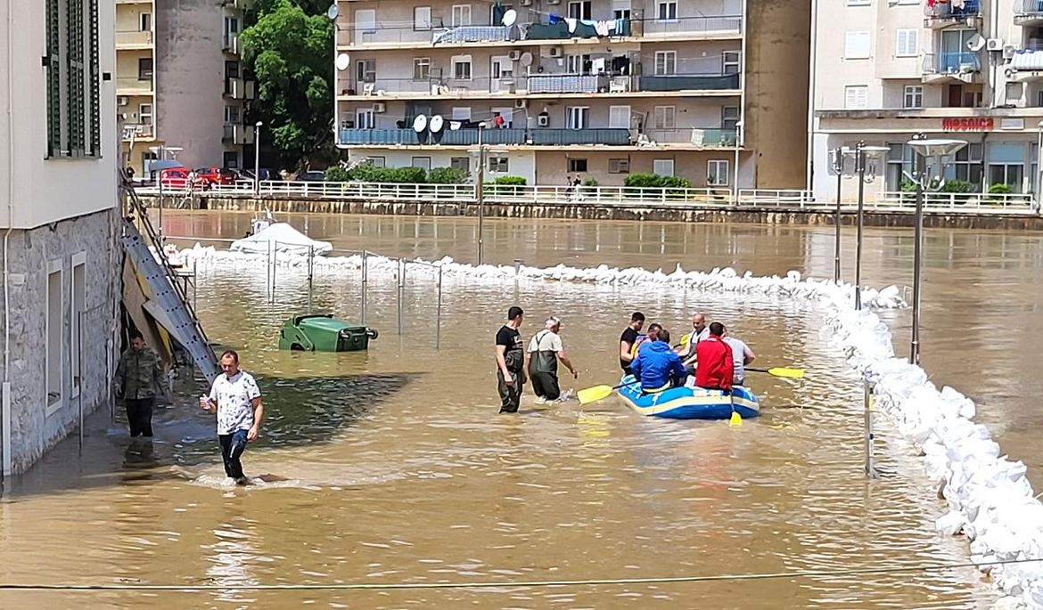 Proglašena prirodna nepogoda za područje Obrovca i Gračaca