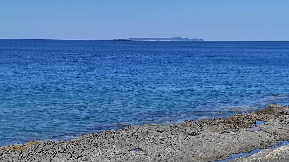 Kako Ministarstvo mora provodi mjere suzbijanja, smanjivanja i nadziranja onečišćenja mora?