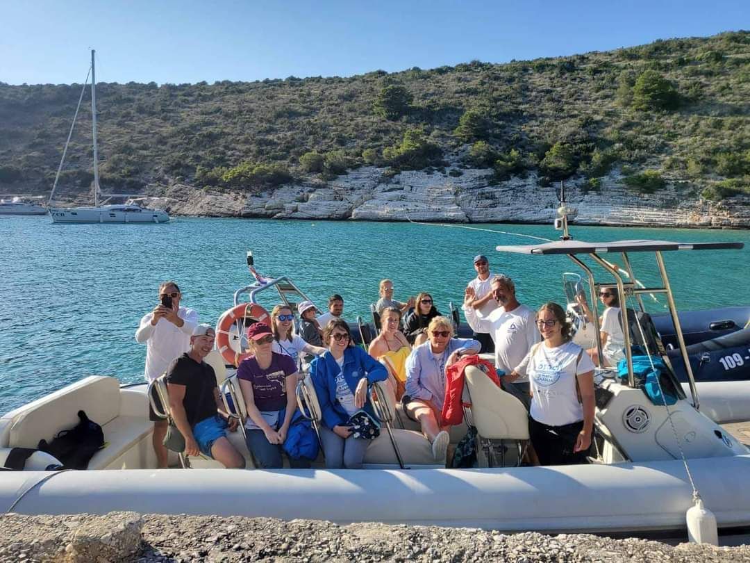 "Otoci u moru znanja" u viškom akvatoriju