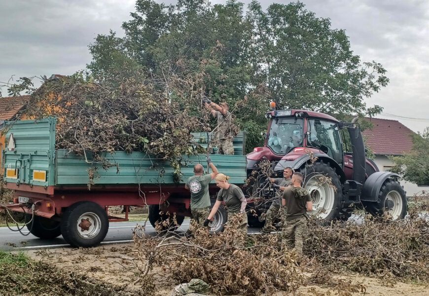 Povišena naknade hrvatskim vojnicima angažiranim na uklanjanju posljedica nevremena