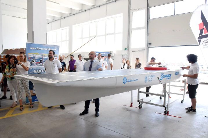 EDUKATIVNA RADIONICA U riječkom Torpedu predstavljena dva nova plovila na solarnu energiju