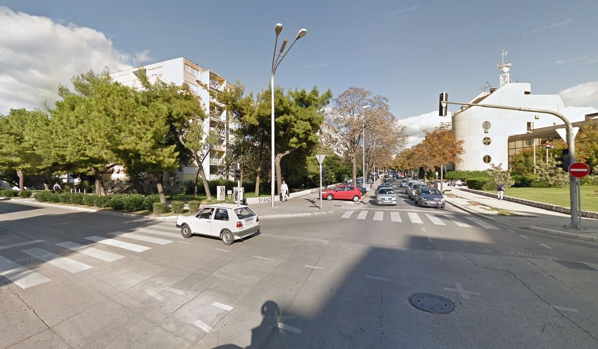 Dvoje poginulih na cestama u Splitu i Trogiru!