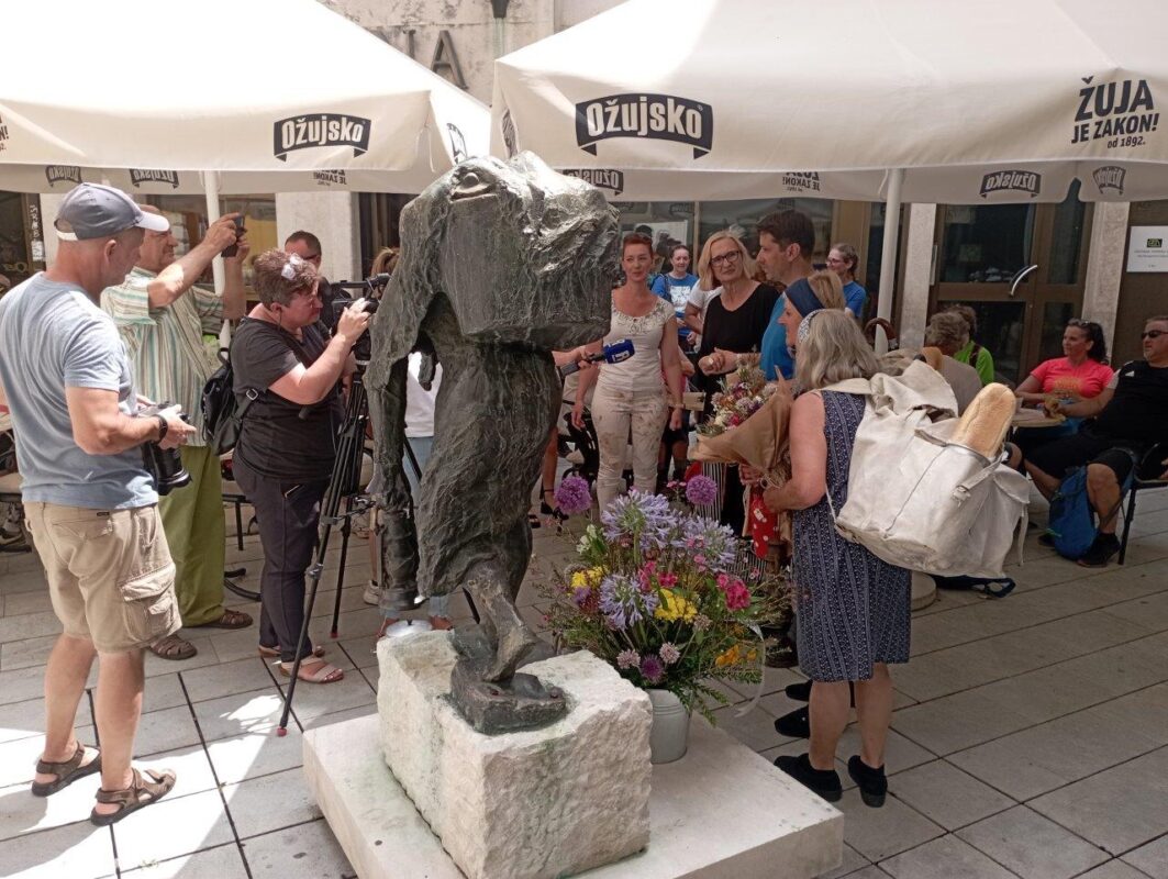 U čast 'mlikaricama' u Rijeci održana tematska šetnja "Od mlikarice do mlikarice"