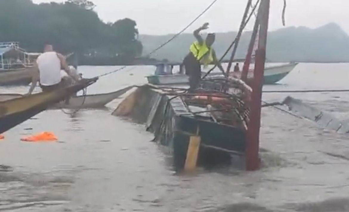 VIDEO Najmanje 25 osoba poginulo u stravičnom prevrtanju putničkog plovila na Filipinima