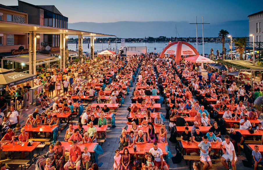 FOTO Gastro, Music & Fun - 24. izdanje Fešte od rajčica oduševilo umašku publiku