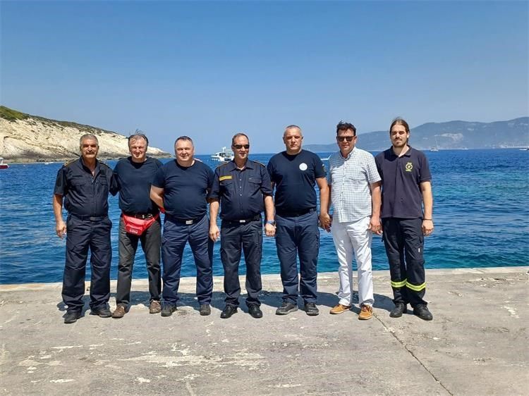 Sezonska intervencijska vatrogasna postrojba na Biševu, po prvi puta na ovom otoku