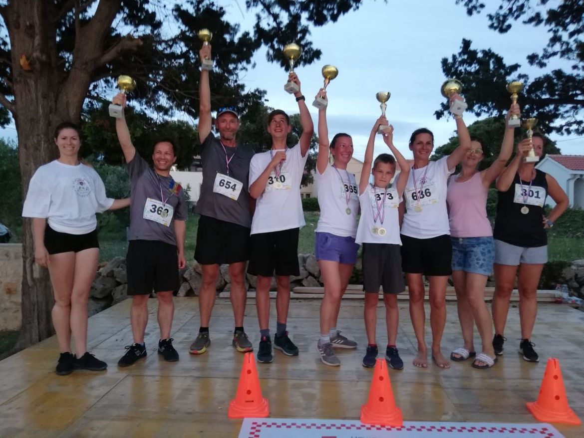 TRADICIONALNA UTRKA Na Olibu se i ove godine trčalo u čast Danijela Telesmanića