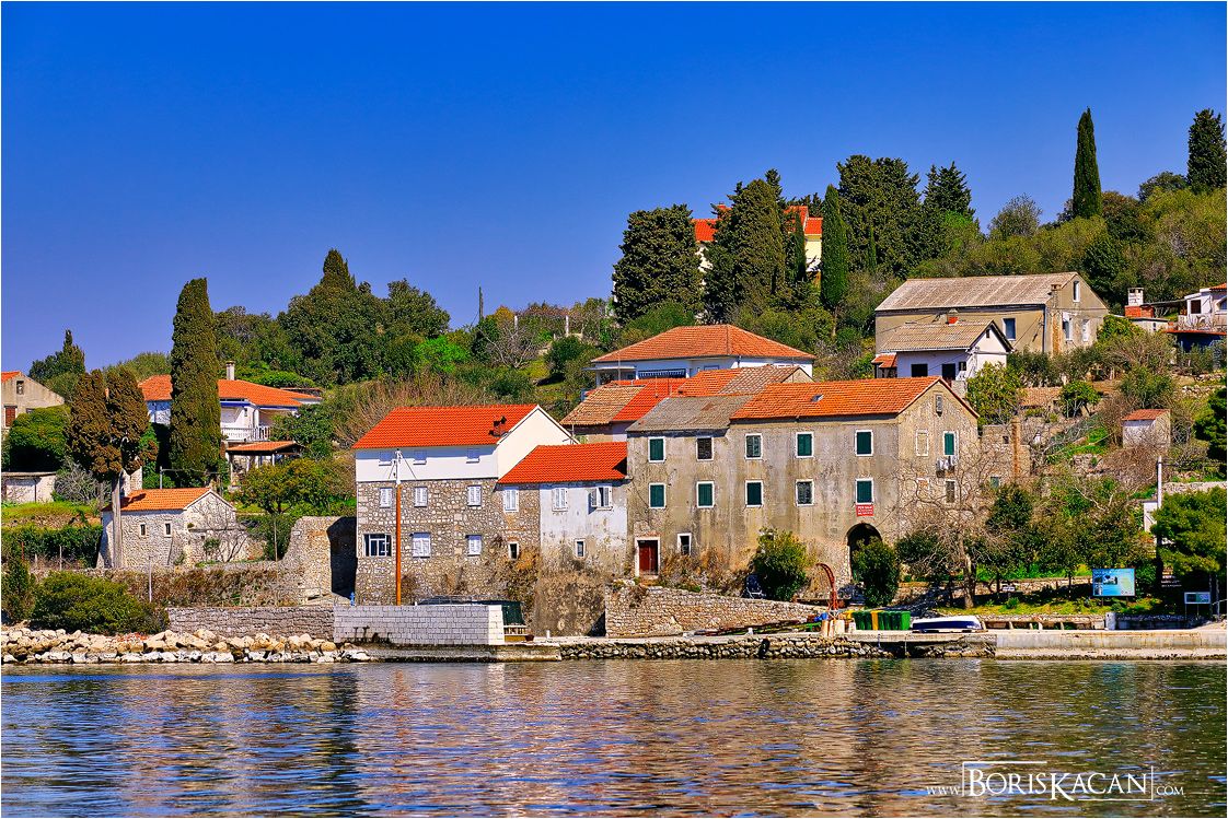 Najmanji naseljeni otok u Hrvatskoj - Tamo nema trgovina ni auta