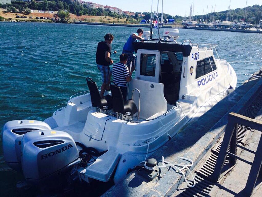 Talijanki zapela noga u propeleru glisera: "Obilno je krvarila, život joj spasili policajci!"