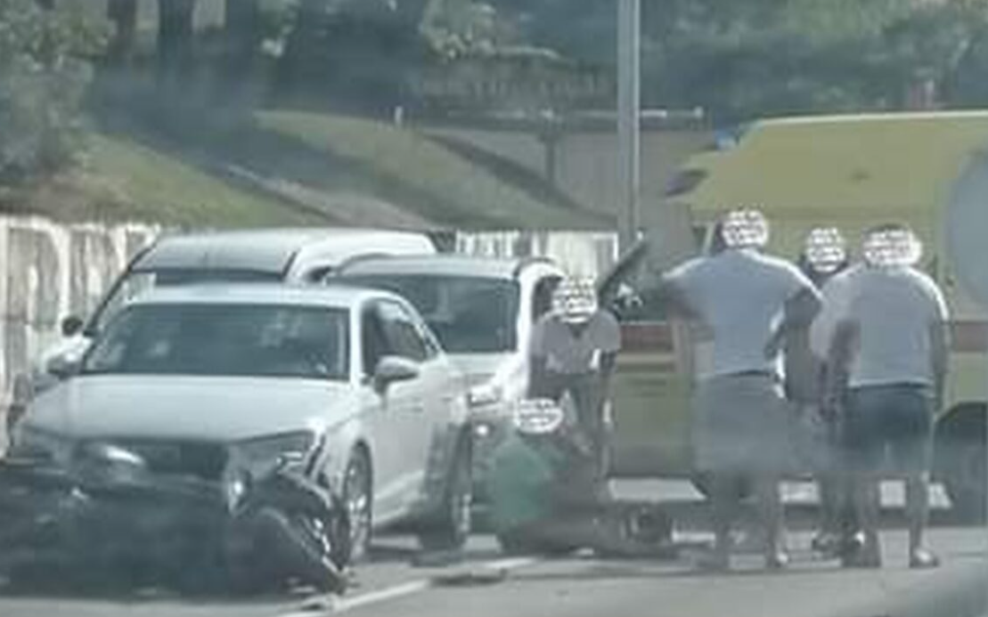 Te divne splitske ulice - Sudarila se dva osobna vozila i motocikl