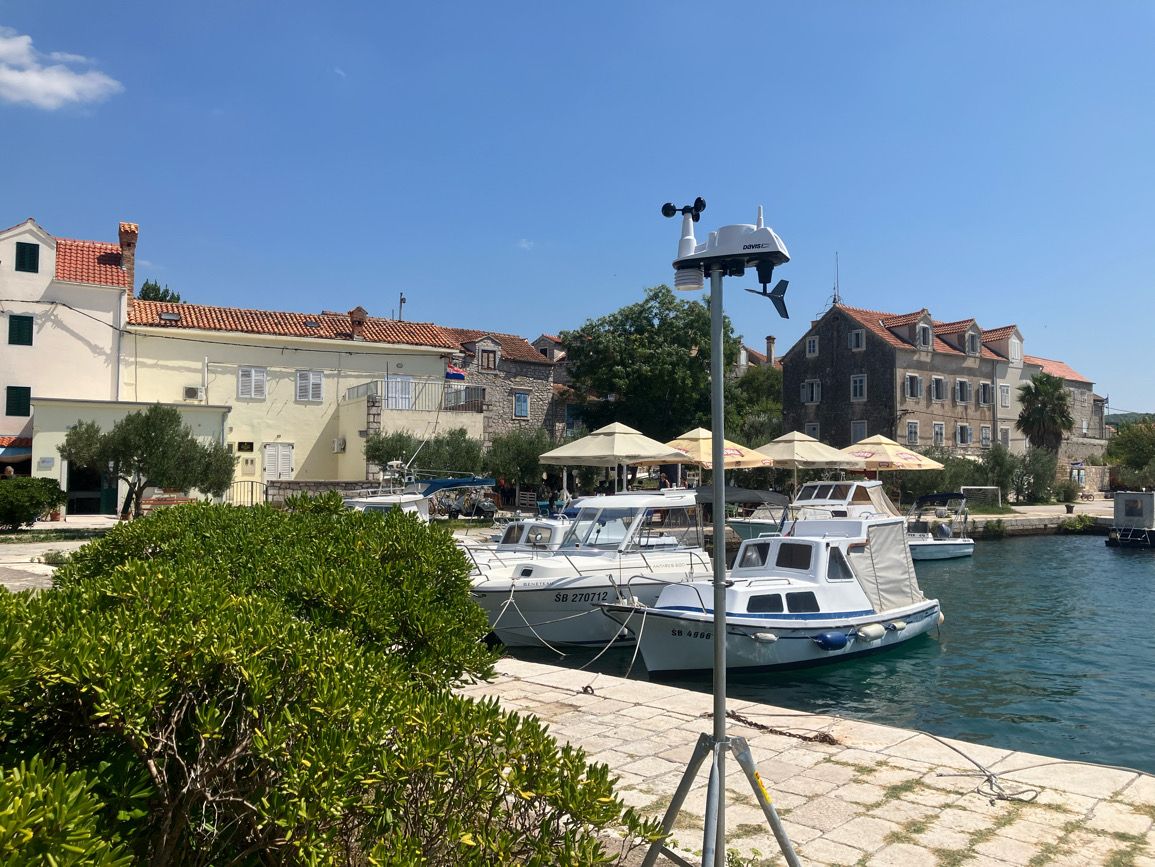 Na Zlarinu postavljena meteo postaja