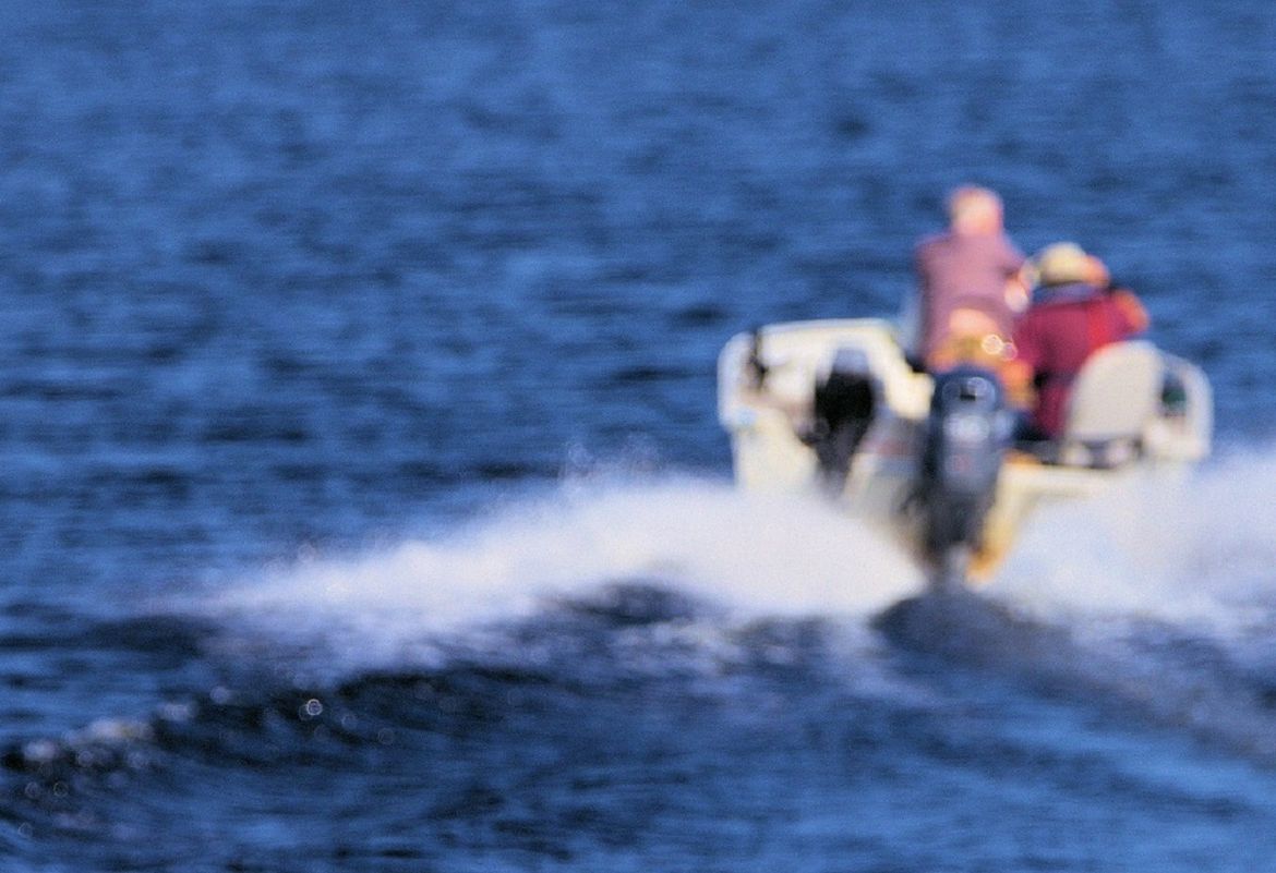 TEŠKA NESREĆA KOD ČIOVA Gliser naletio na ženu, propeler joj zahvatio nogu!