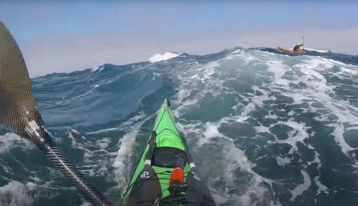 Riječka pomorska policija spasila ukrajinski bračni par u kajaku