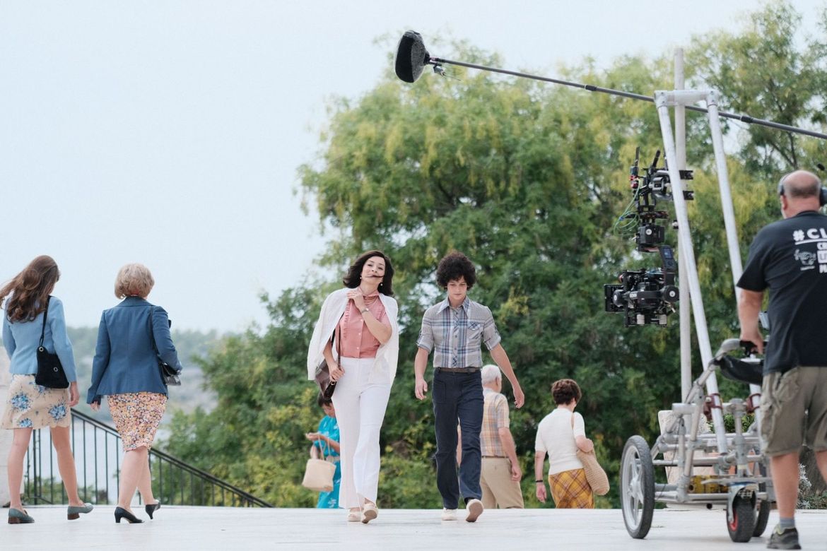 Preko sedamdeset filmskih radnika, glumaca i statista sudjelovat će u priči o Draženu Petroviću