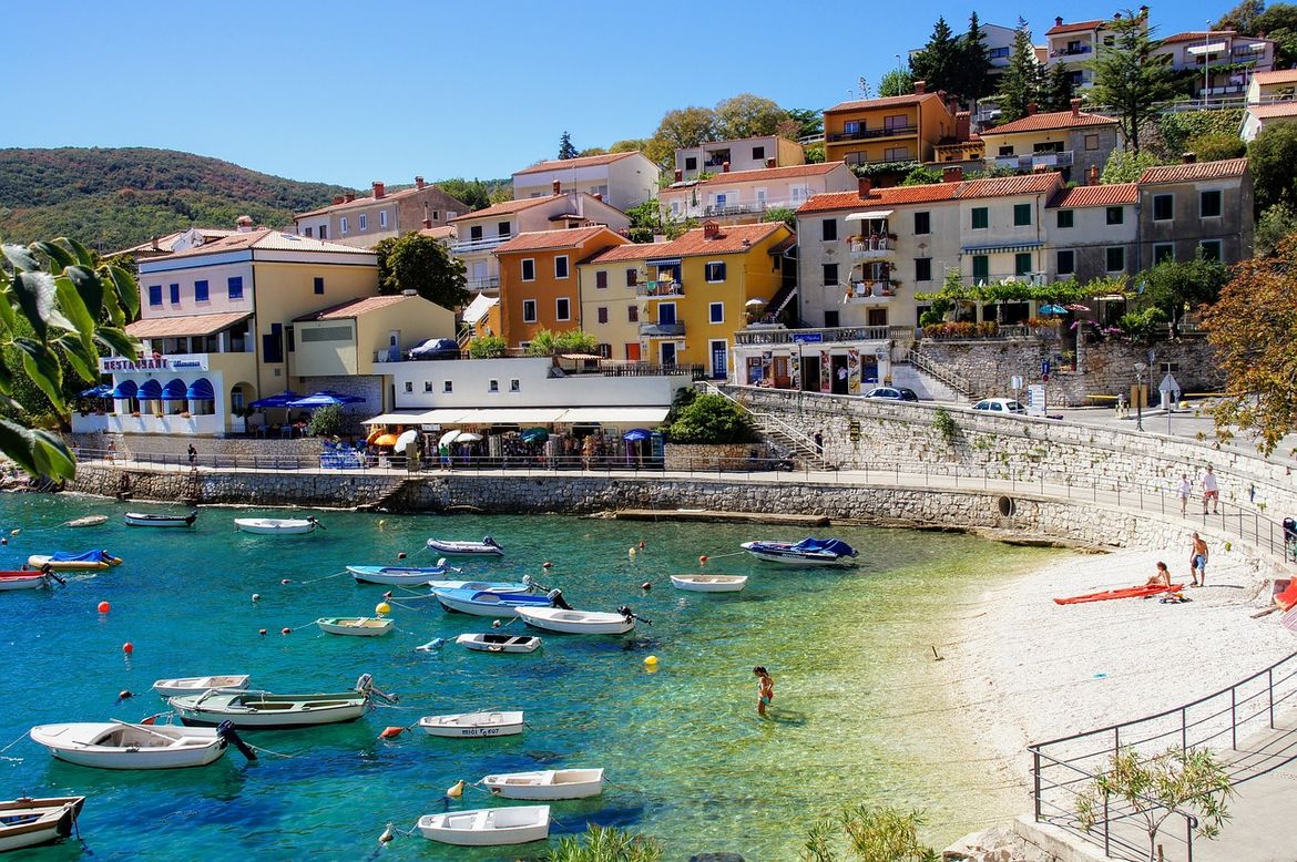 Ekonomski analitičar: Hrvatski turizam postao je mit i stvara trošak koji lokalne zajednice ne mogu izdržati