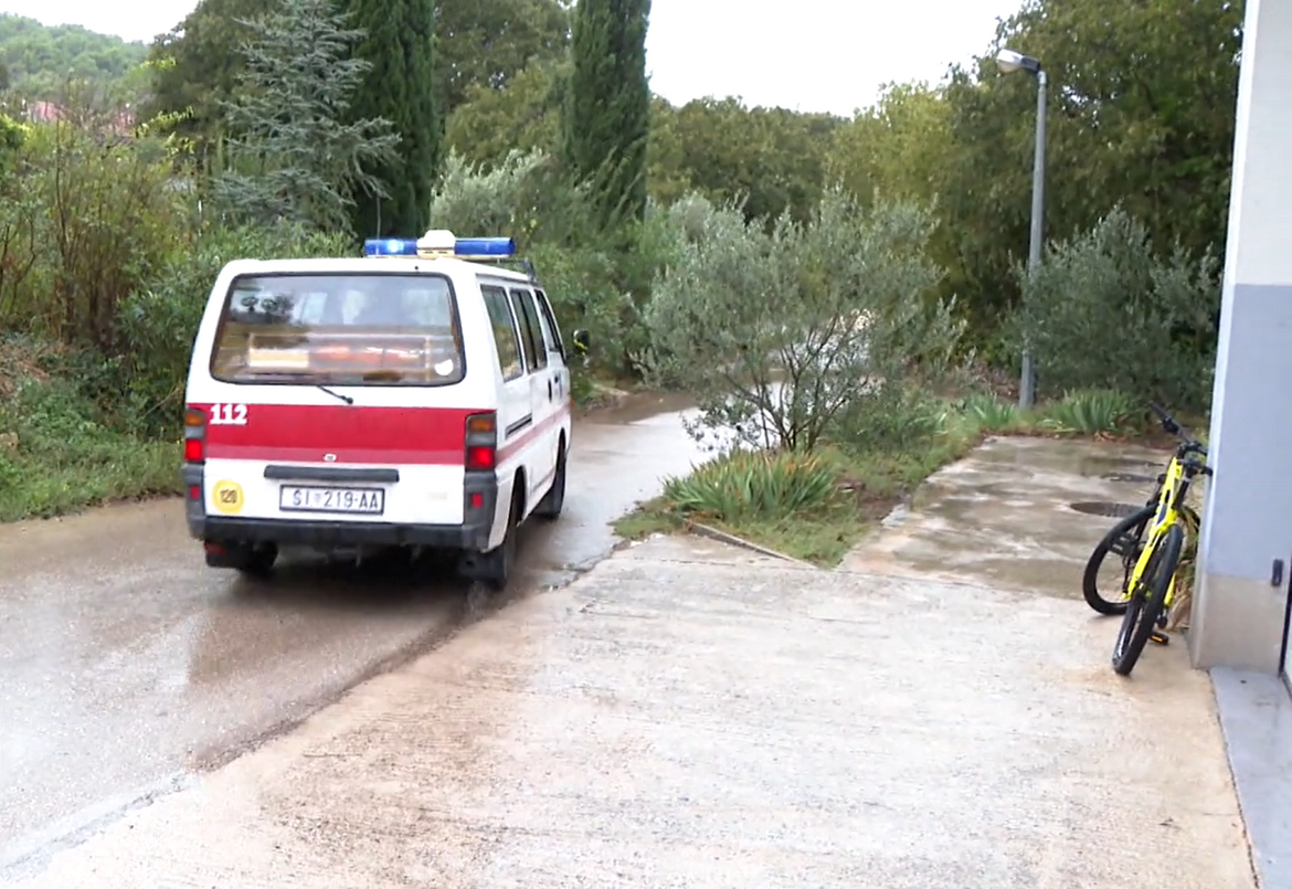 Četiri šibenska naseljena otoka imaju samo jednog liječnika