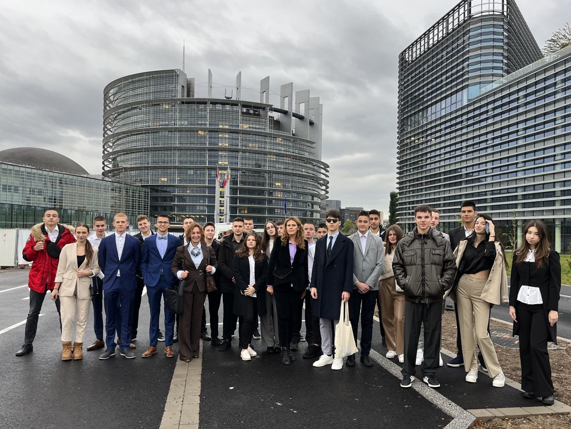 Eko grupa "Zdravo more" Pomorske škole Split gostovala u Europskom parlamentu