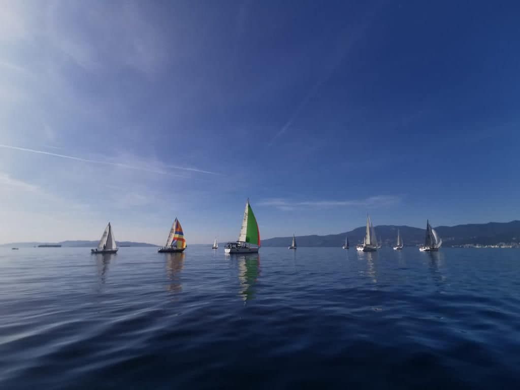 Više od 20 brodova tražilo vjetar u Riječkom zaljevu