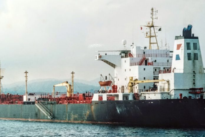 Puno brodova nosilo je ime Zadra, a još više ih je nosilo imena njegovih mjesnih odbora: Bokanjac, Brodarica, Diklo i Jazine