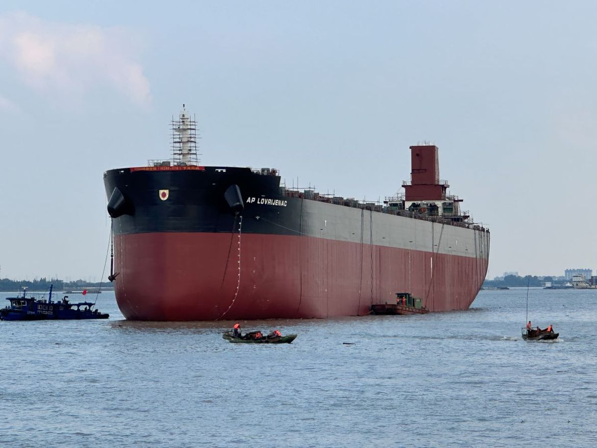 Dubrovački brodar porinuo novi bulker u kineskom brodogradilištu