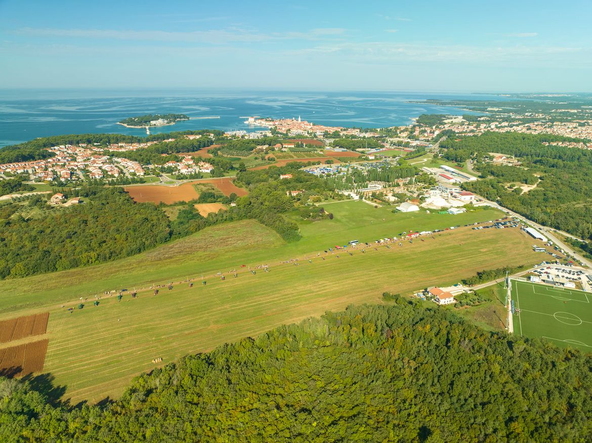FOTO Najbolji orači su u Poreču - 19. državno prvenstvo u oranju izazvalo veliki interes publike