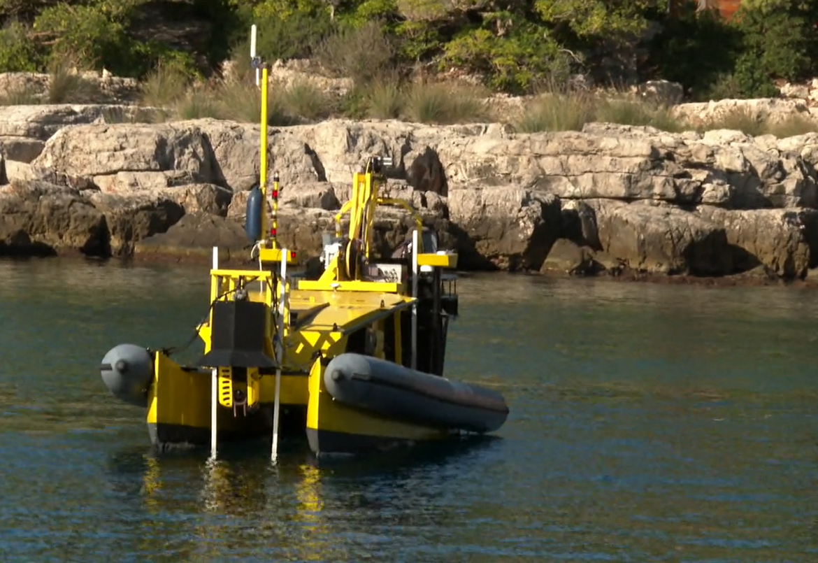 Na Sveučilištu u Dubrovniku znanstvenici razvili robota za čišćenje smeća s morskog dna