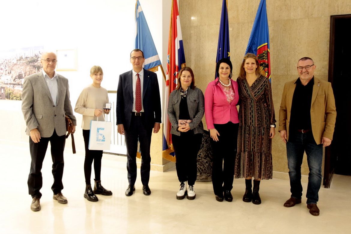 Svaka čast! Četrnaestogodišnja Riječanka osvojila titulu europske prvakinje u brzopoteznom šahu