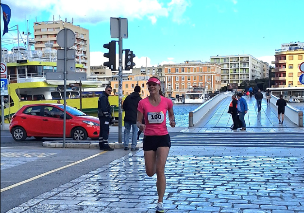 Bura bura, e pa što! Zadarski polumaratonci trče bez obzira na vremenske uvjete