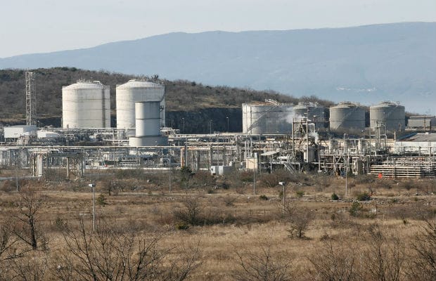 Primorsko-goranska županija nije upoznata s planovima da će zeleni amonijak za Europu stizati preko Omišlja