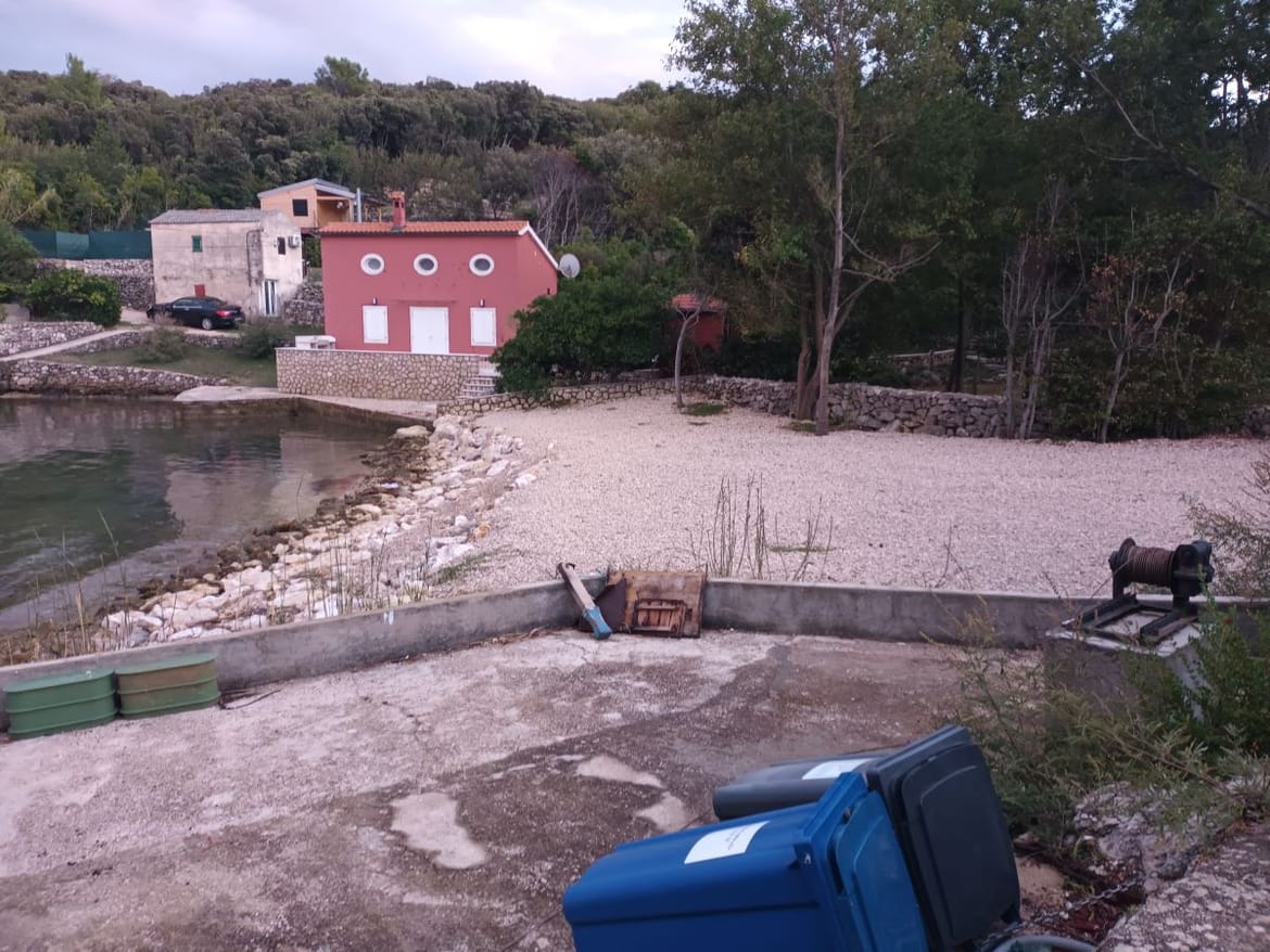 Slovenac devastirao pomorsko dobro na otoku Lošinju: "U toj uvali bio je izvor pitke vode"