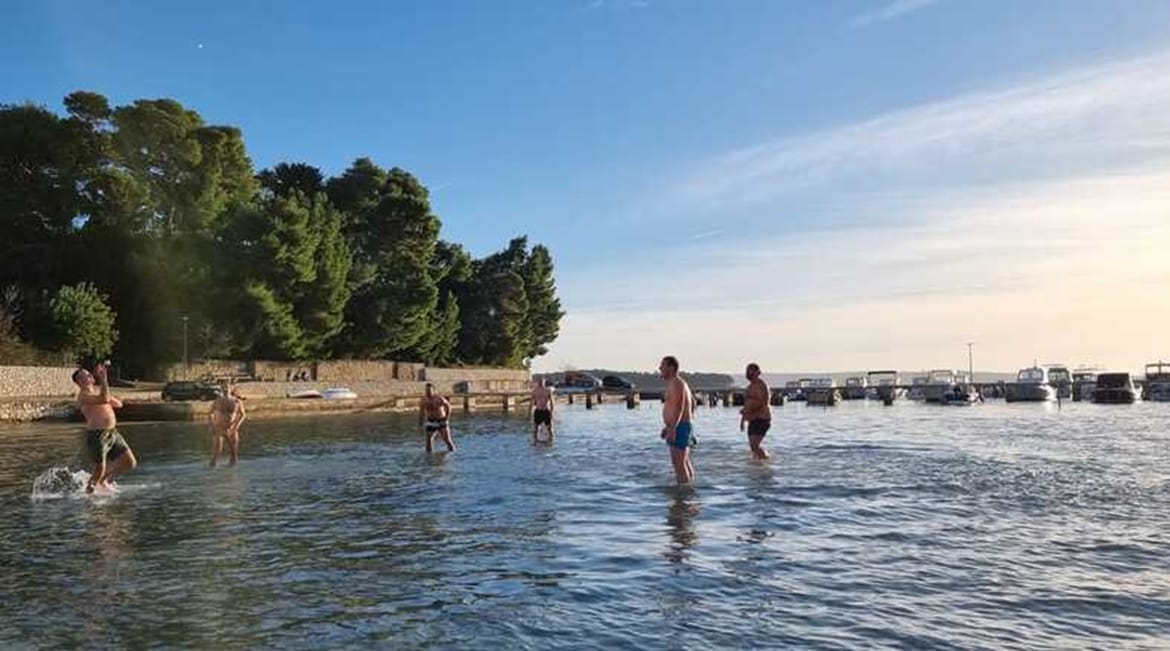 Rabljani odigrali već tradicionalni Božićno-novogodišnji picigin