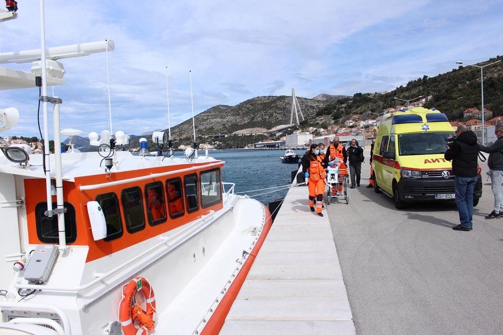 Ministarstvo mora potvrdilo ozljedu zaposlenika Lučke kapetanije Dubrovnik: "Točno je da je na brodici ozlijedio koljeno!"