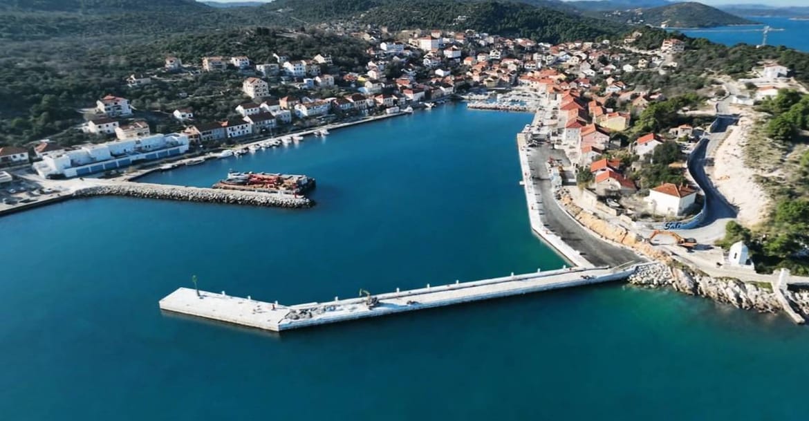 VIDEO Pogledajte kako izgleda nova luka Sali sa 116 m dugim lukobranom i 150 m nove obale!