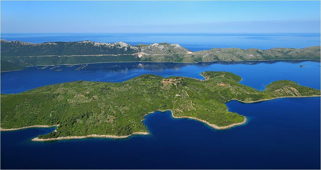 APSURD NA ZADARSKIM OTOCIMA Stanovnici Rave i Sestrunja preko noći ostali bez zemlje!