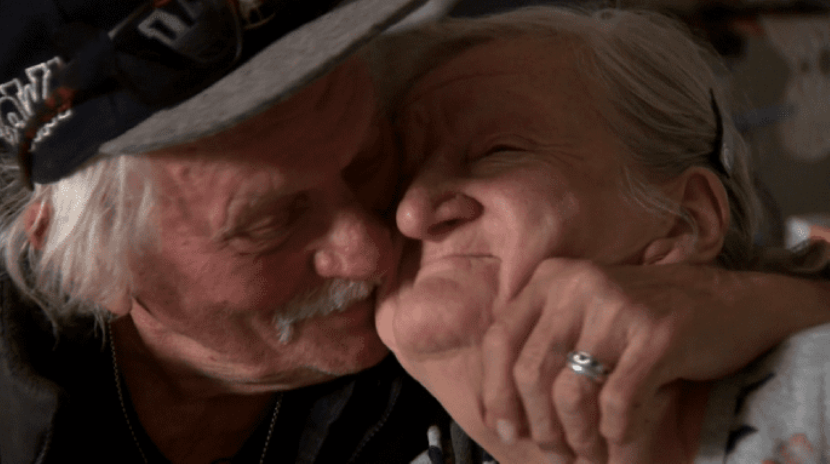 Za blagdanskim stolom pomoraca jedna stolica često je prazna