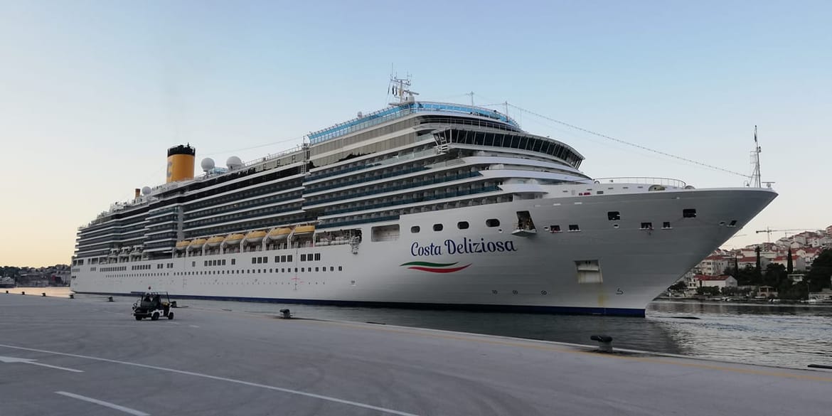 U dubrovačku luku Gruž uplovio prvi ovogodišnji kruzer