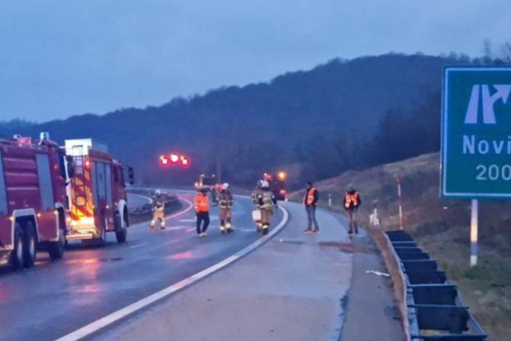 Smrt na autocesti prema jugu - u sudaru poginulo troje ljudi! Pogledajte VIDEO nastao nedugo nakon sudara!