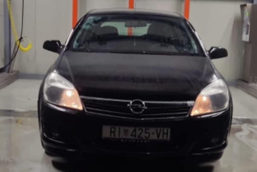 BIZARNO Ukrali joj auto dok je rađala u riječkoj bolnici. Pomozite joj!