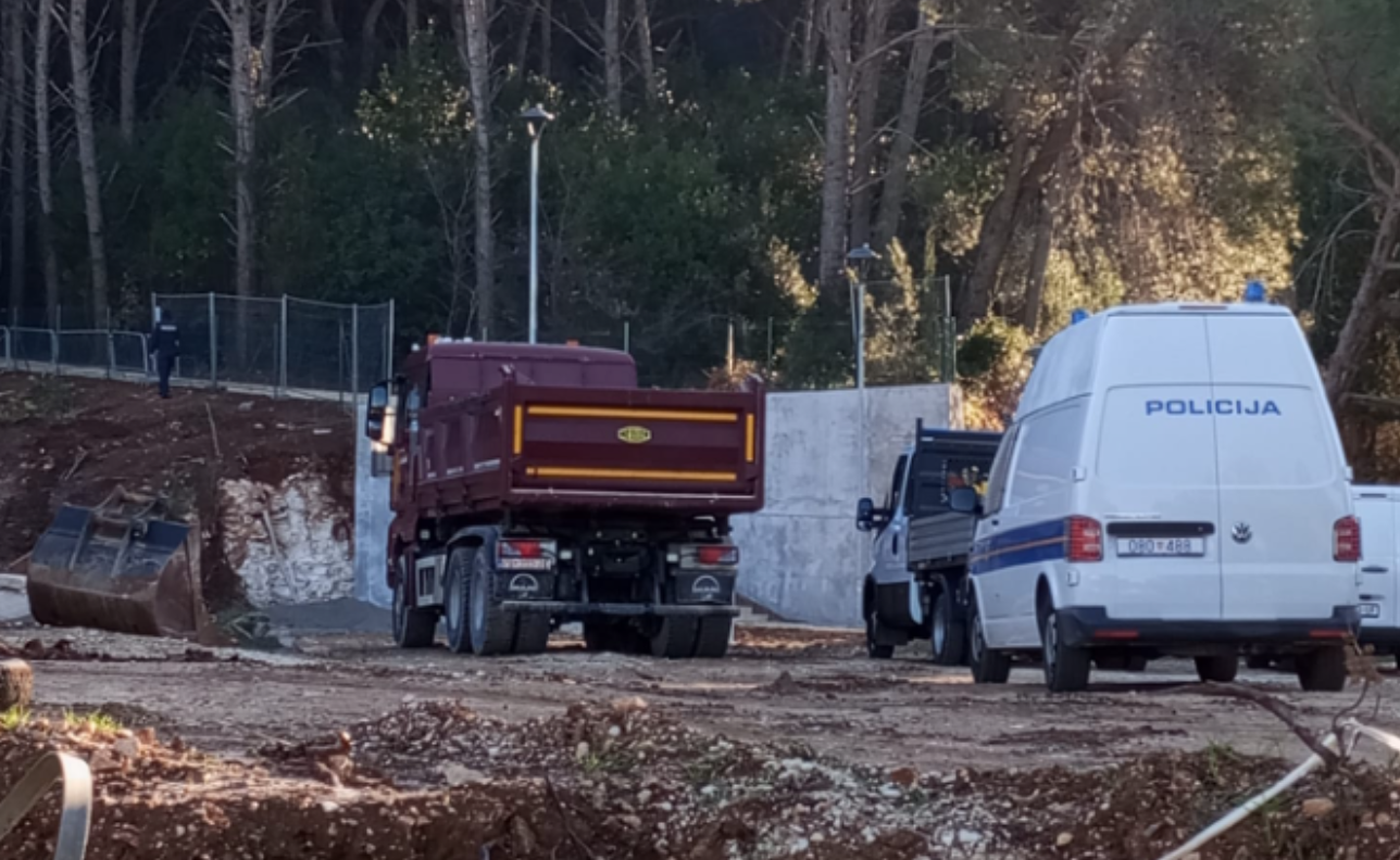 Uhićeni eko aktivisti iz Pule pušteni na slobodu:"Država nas zastrašuje i štiti devastaciju!"