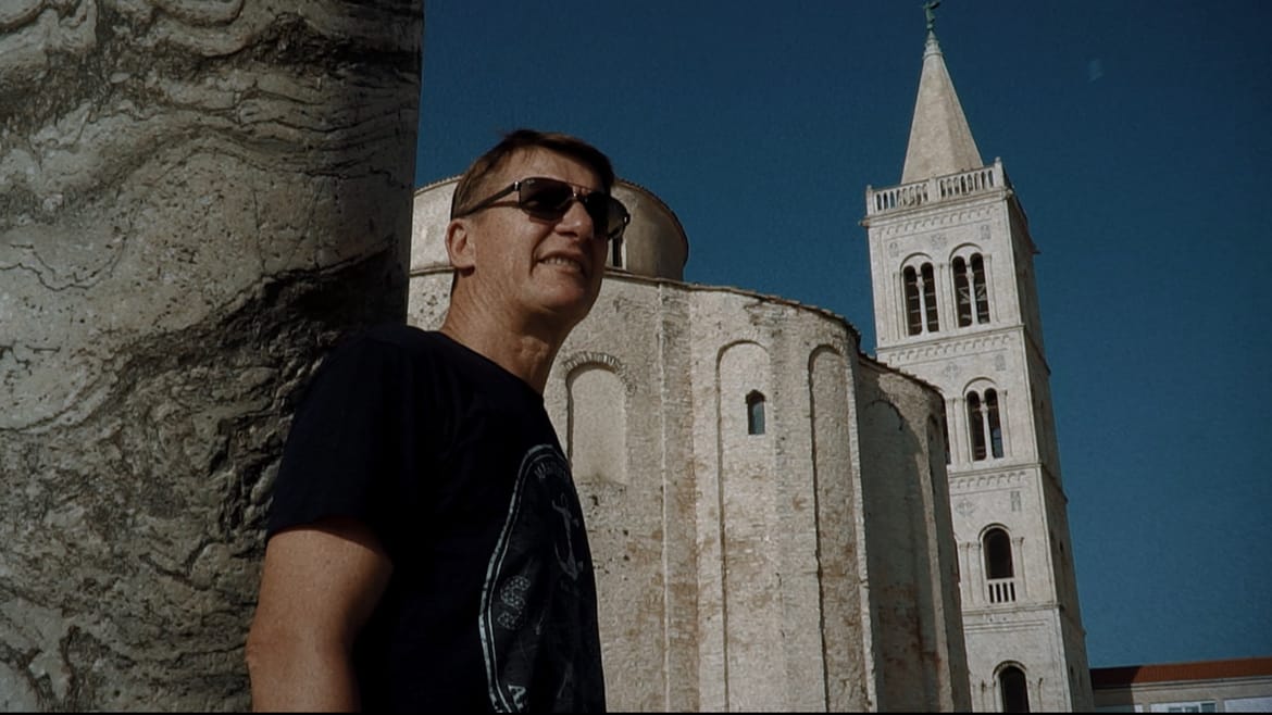 Dalmatinski evergreen "Kapetane, tribali bi doma" nakon 20 godina napokon dobio spot