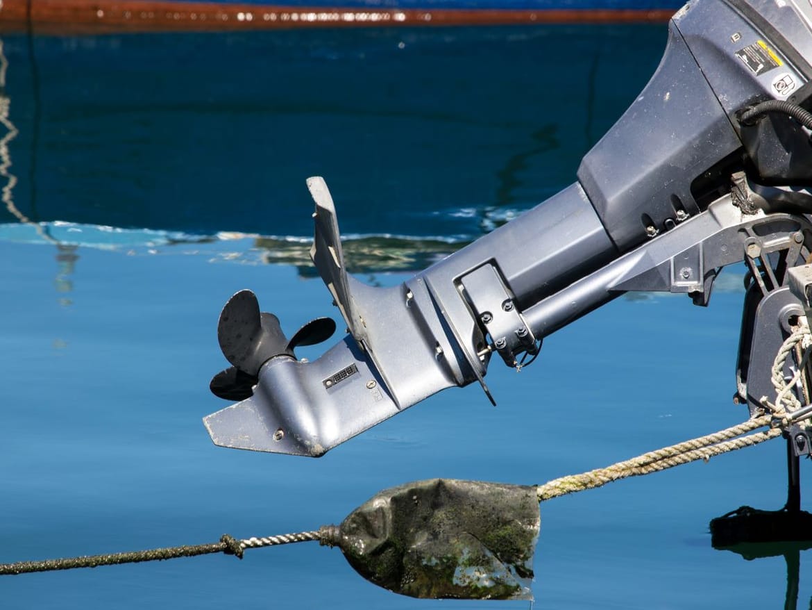 Čovjeku u Povljani provalili u kuću, ukrali vanbrodski motor, motokultivator i autogume...