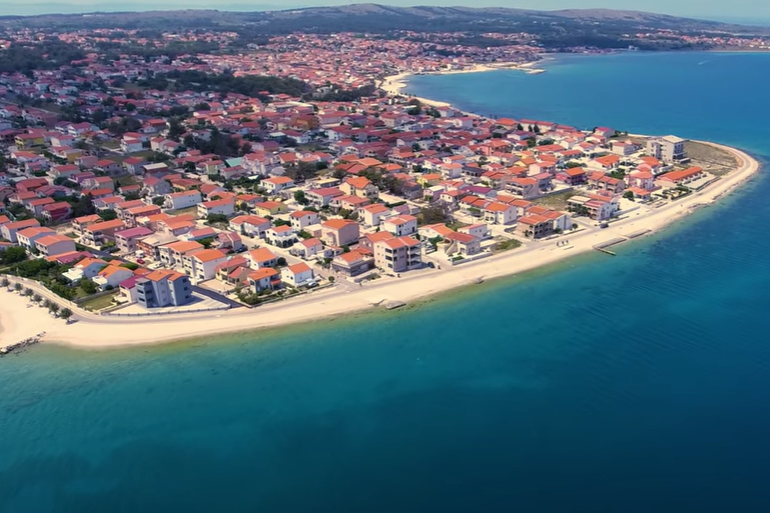 Susret maskiranih vrtićkih mališana na Viru!