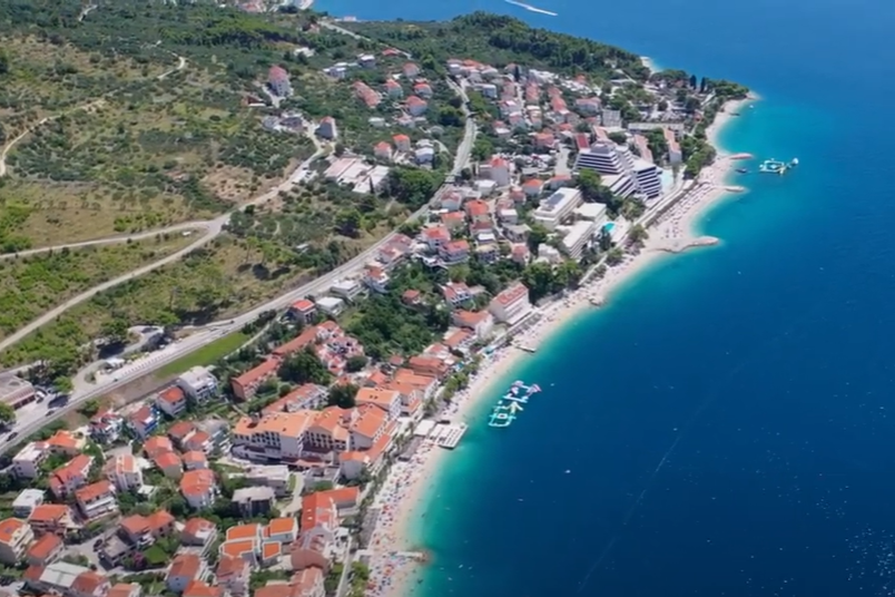 Uređuje se plaža Sutikla u Podgori