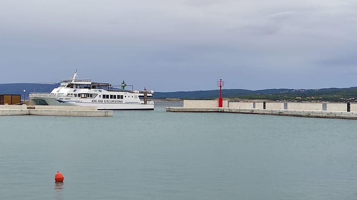 Uručeni ugovori za 26 projekata lučke infrastrukture i pomorskog dobra u Primorsko-goranskoj i Istarskoj županiji