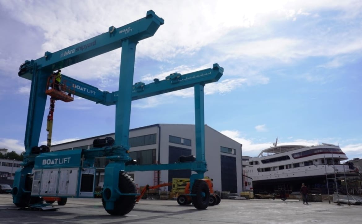 TELESKOPSKI TRAVEL LIFT Iskra brodogradilište Šibenik nabavila čudo od opreme!