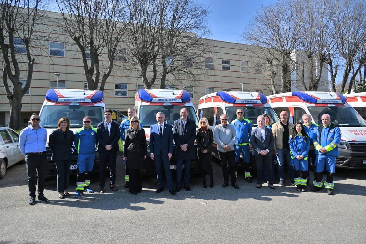 Održana primopredaja sanitetskih vozila za pet istarskih gradova