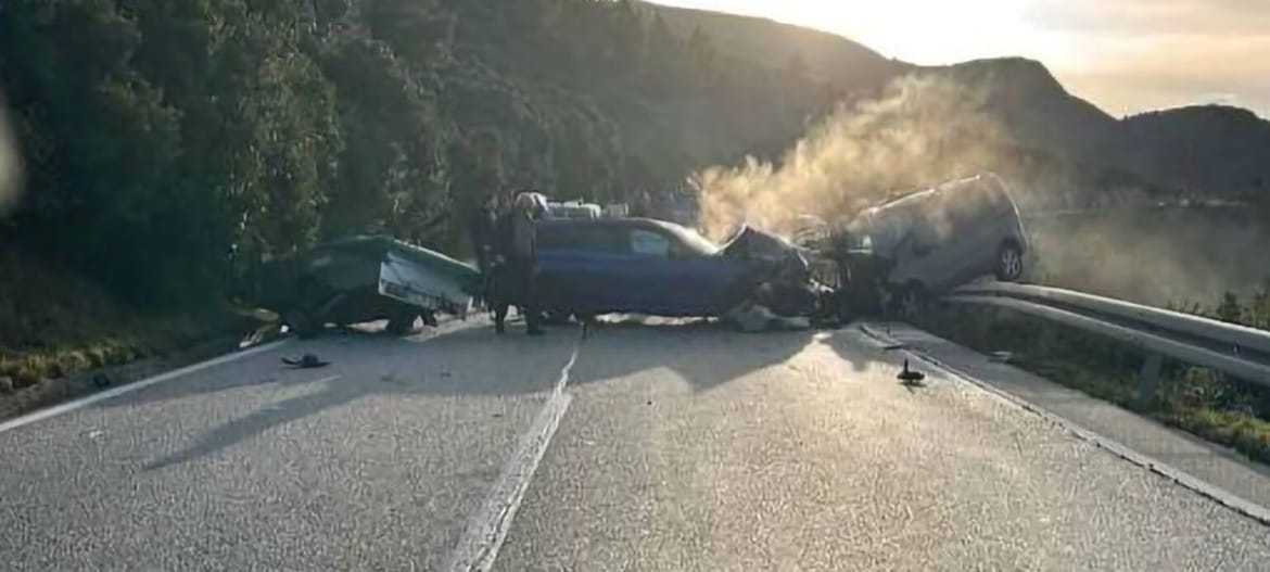 Teška prometna nesreća u Brsečinama - Magistrala je zatvorena!