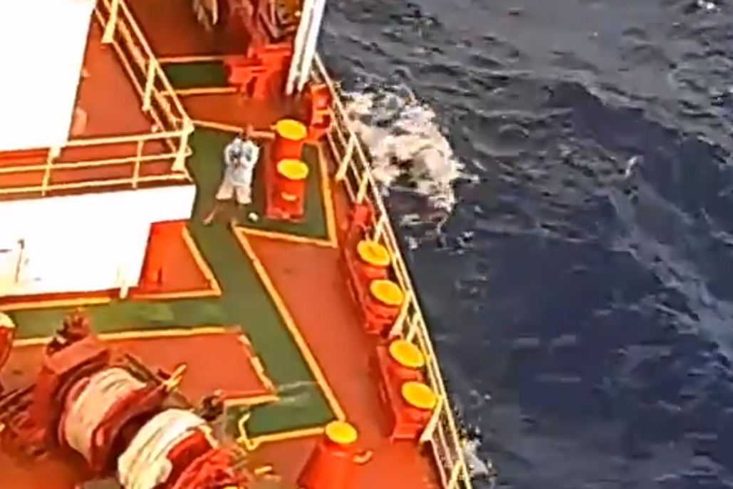 VIDEO Indijska mornarica iz ralja pirata oslobodila je pomorce zatočene tri mjeseca!